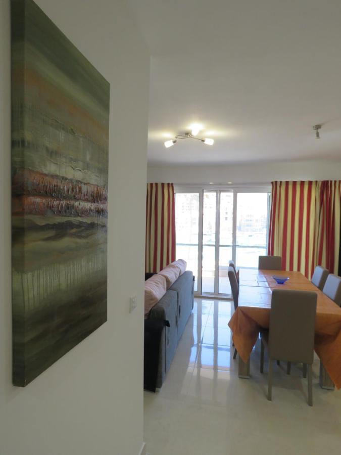 Aquamarine Sea Front Apartments - First Floor Марсаскала Экстерьер фото